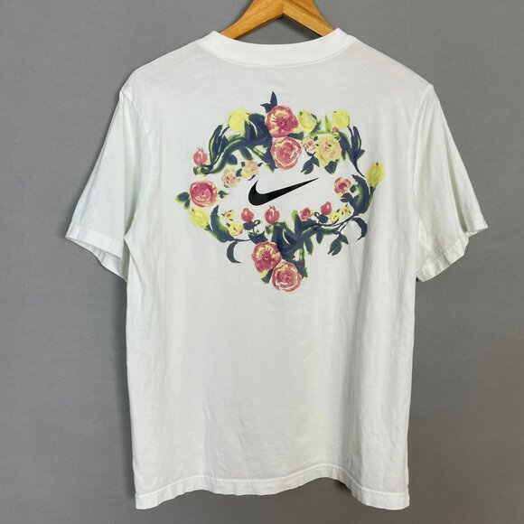Nike T-Shirt Floral Women's Artist Collection Anna Deller-Yee Sz Small Loose Fit - Picture 5 of 14